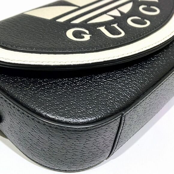 Gucci adidas Collaboration Leather Shoulder Bag - Picture 8 of 9